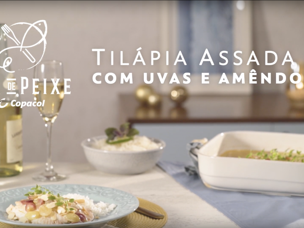 Tilápia Assada com uvas e amêndoas