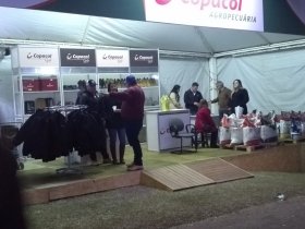 Loja Agropecuária participa da Expo-Goio e lança parceria com a Pirelli.