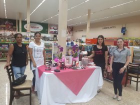Ações do Copacol Supermercado homenageiam as mulheres