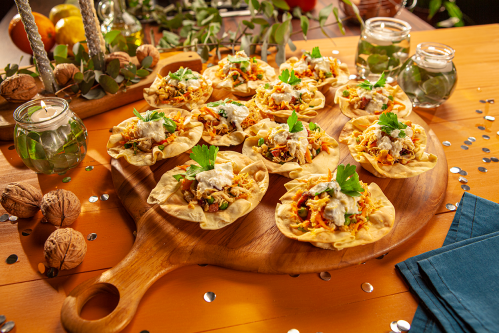 Canapés de Peito Desfiado com Bacon