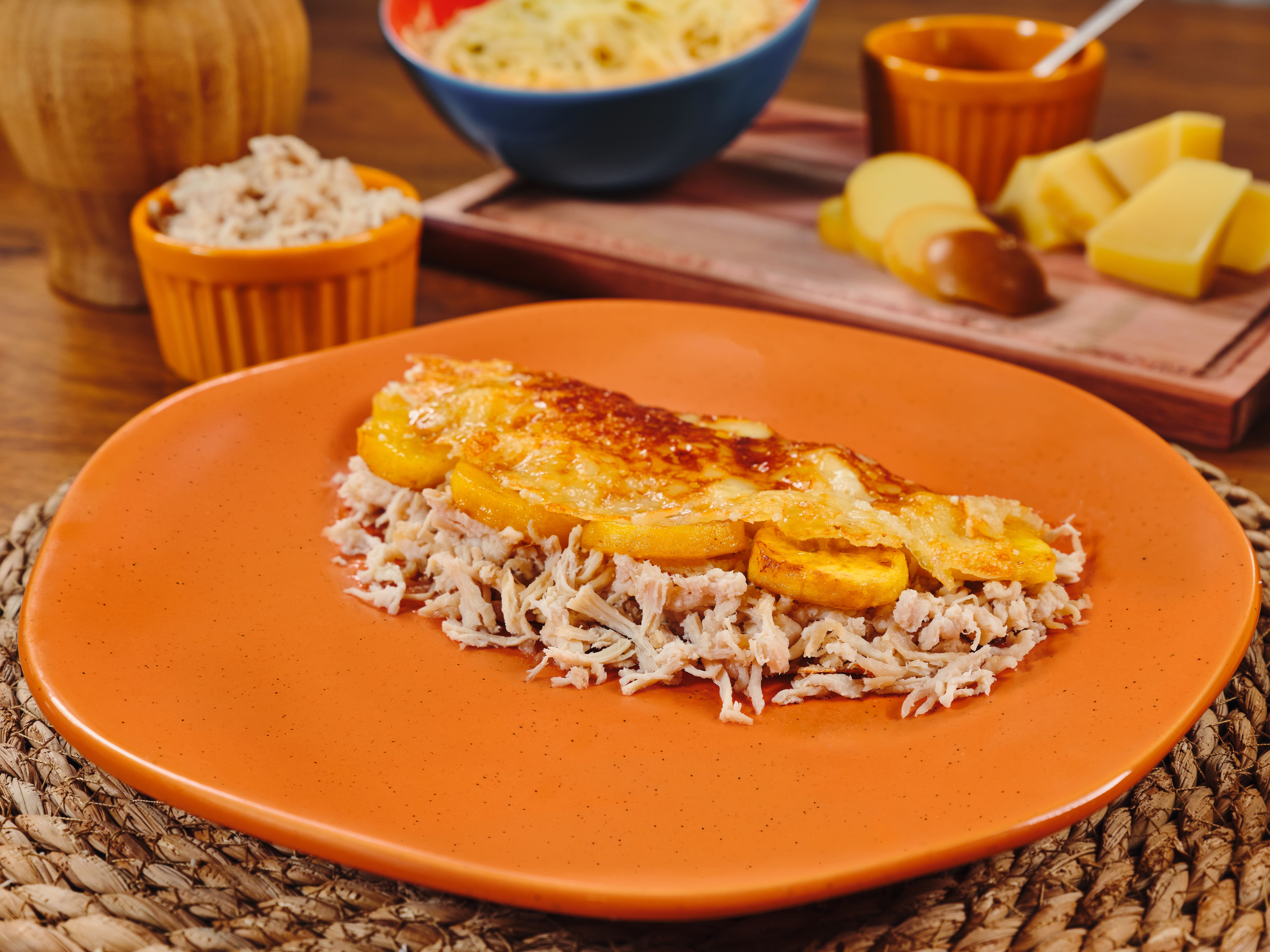 Receita de Tapioca Recheada com Frango Desfiado prática e deliciosa