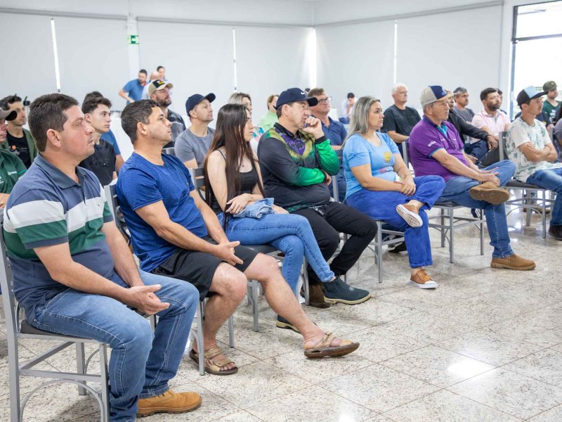 Piscicultores participam de capacitação sobre manejo na troca de estação