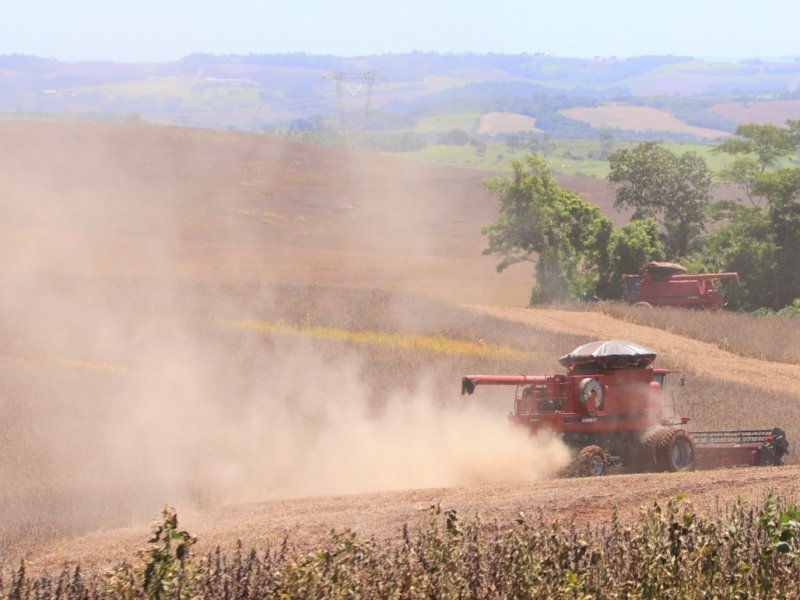 Colheita da soja avança no Oeste do Paraná; tecnologias ajudam na redução de perdas