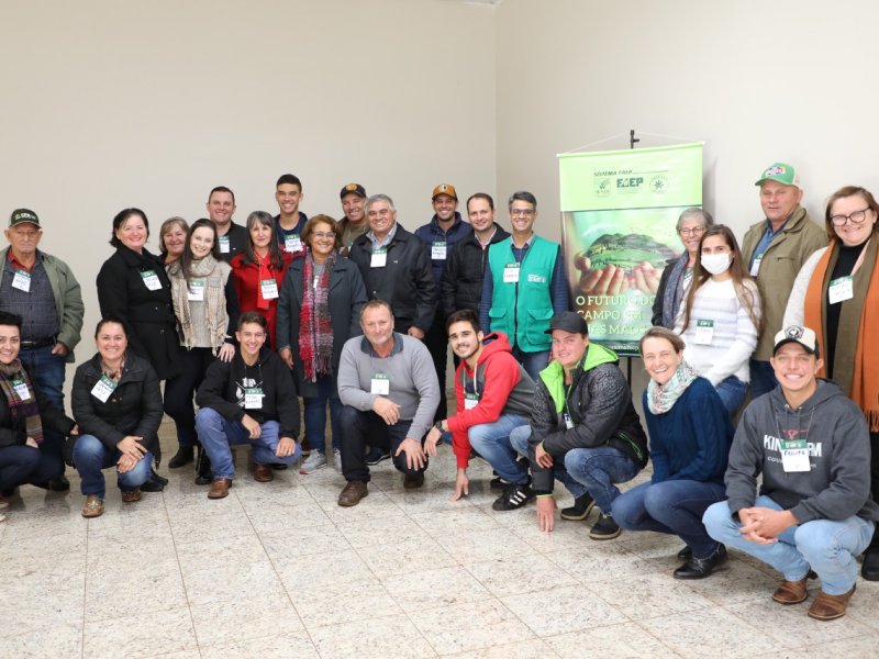 Pais e filhos iniciam integração no Programa Herdeiros do Campo 