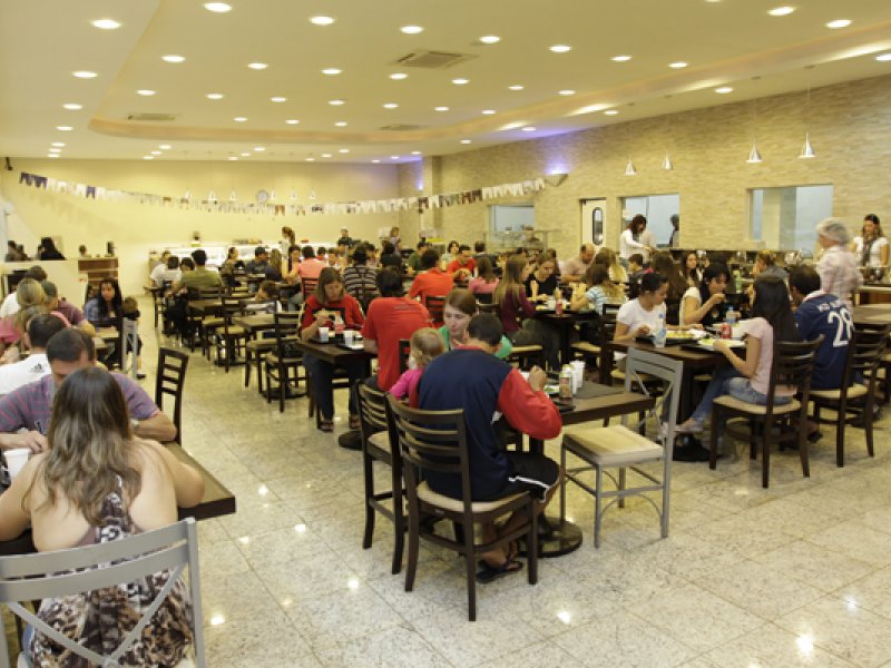 Qualidade e cardápio diversificado no Restaurante e Cafeteria do Copacol Supermercado