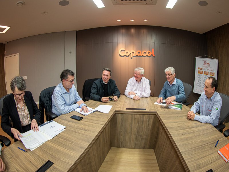 Copacol recebe comitiva do governo do Paraná que apresenta tripé para alavancar o campo