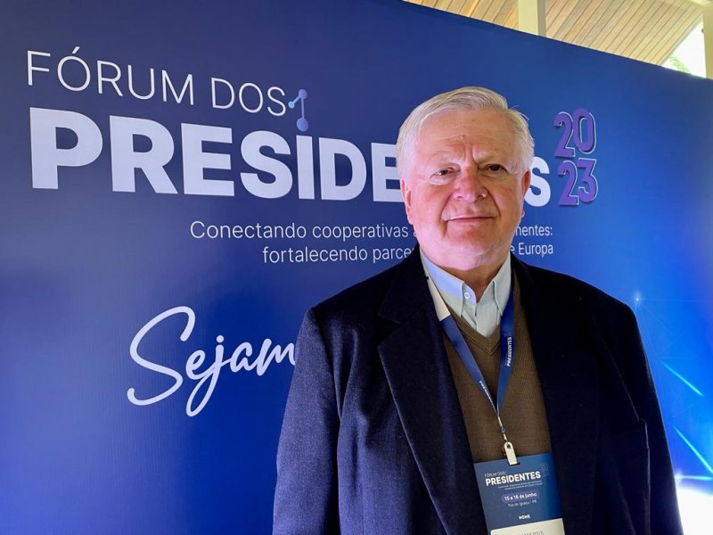 Valter Pitol participa do Fórum dos Presidentes em Foz do Iguaçu