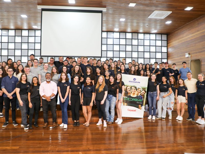 Jovens das Cooperativas Copacol e Primato promovem a intercooperação