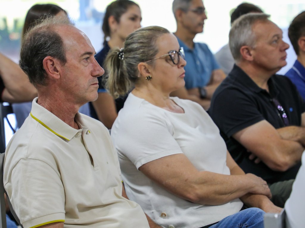 Ovos férteis: cooperados alinham estratégias e se capacitam em reunião semestral