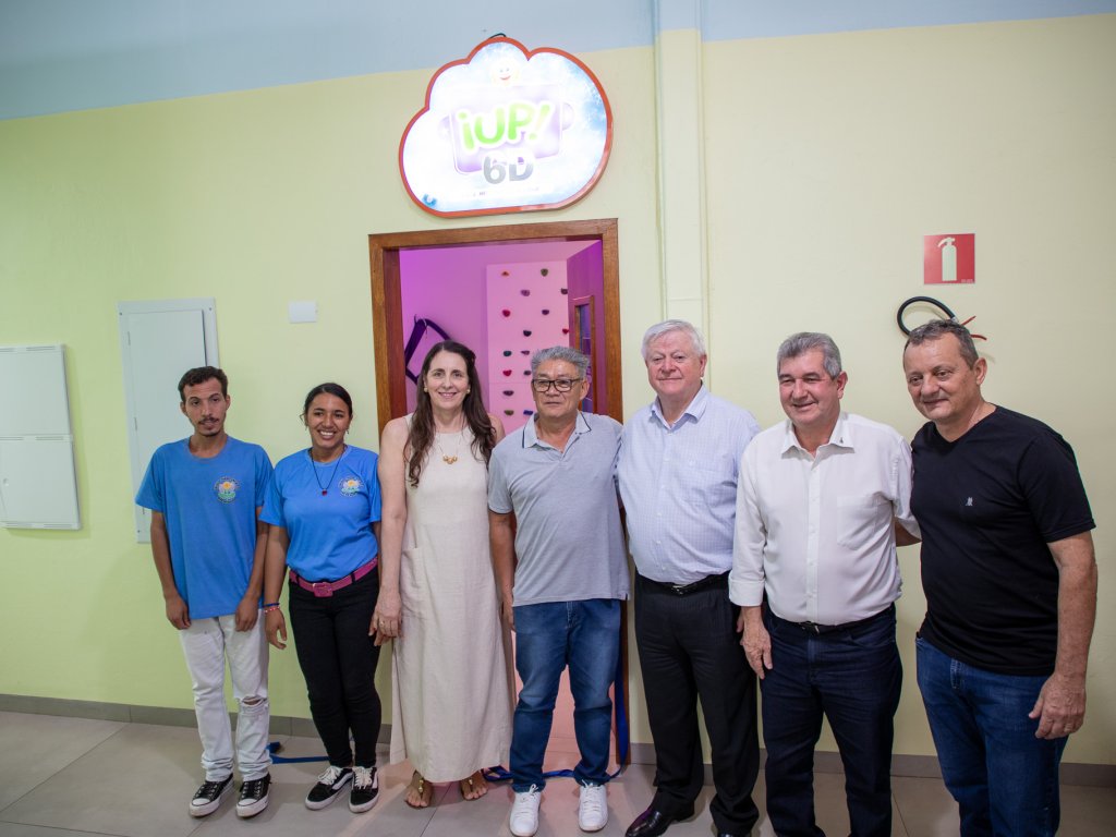 Copacol viabiliza Sala 6D para atendimento especializado em Apae de Goioerê