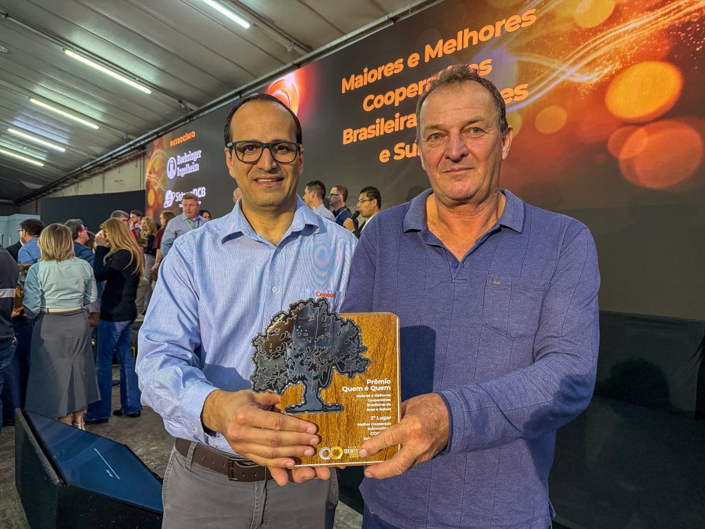 Cooperado Copacol é premiado entre os melhores suinocultores do Brasil